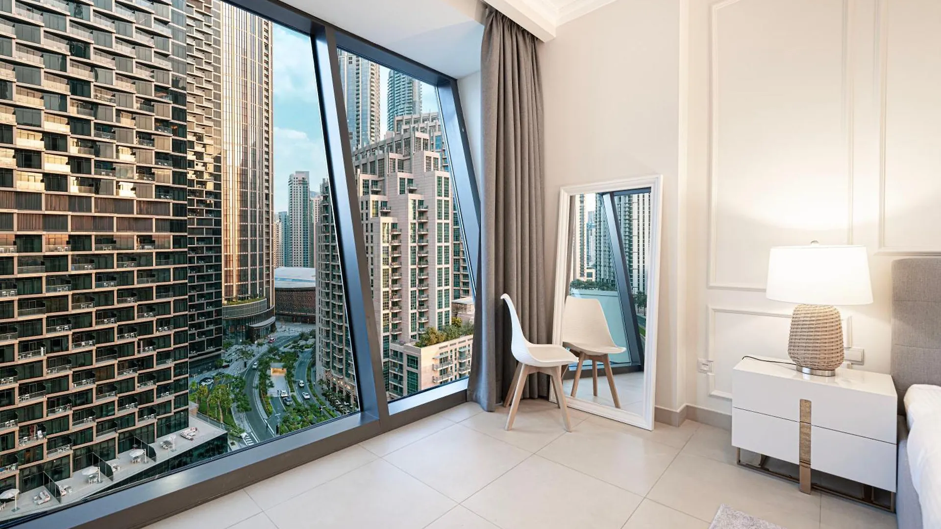 Stylish 1Br Burj Khalifa View Apartment Dubai